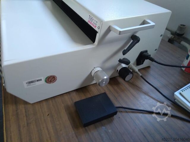 Renz 500 Stanze mit Renz ECL 500 Schliessmaschine Renz 500 Stanze mit Renz ECL 500 Schliessmaschine