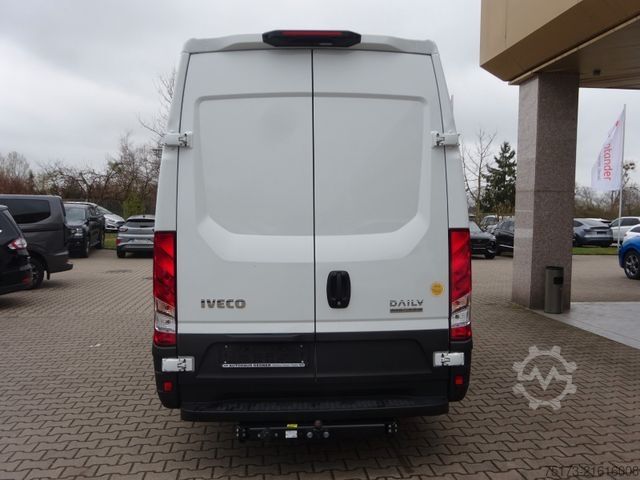 Kastenwagen hoch IVECO Daily Kasten 35 S 16A8 V 156PS ACC AHK Luftfed.