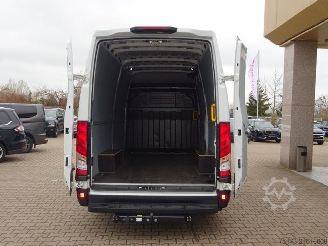 Kastenwagen hoch IVECO Daily Kasten 35 S 16A8 V 156PS ACC AHK Luftfed.