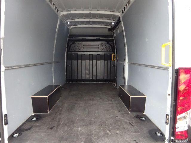 Kastenwagen hoch IVECO Daily Kasten 35 S 16A8 V 156PS ACC AHK Luftfed.