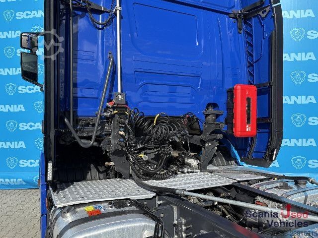 Standard SZM Scania R 460 A6x2/4NA DIFF-L RETARDER HYDRO VECTO 3