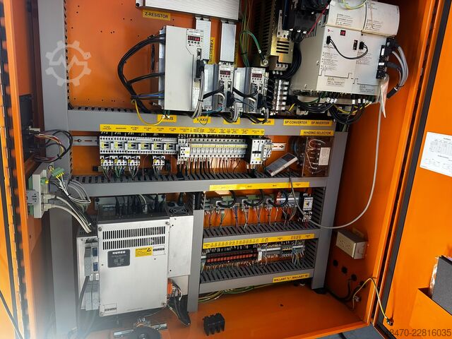 Vertical machining center HURCO VMX30t