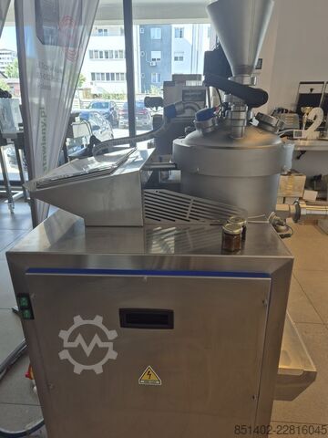 Universelles Bearbeitungssystem Roboqbo QBO15-4