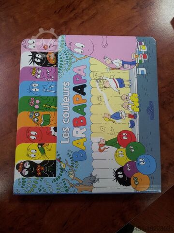 Machine for cutting registers, holes compart