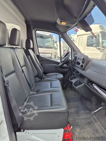 Box truck Mercedes-Benz Sprinter 314 CDI