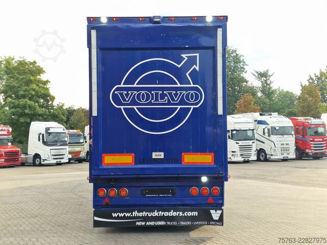 Viehtransport Volvo FH 13.500 Globetrotter 8x2*6 - 3 deck livestock...