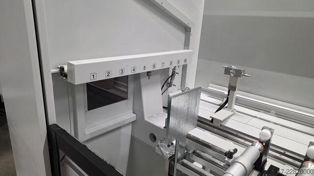 4-Achs-CNC-Bearbeitungszentrum Fom Industrie FMC 230