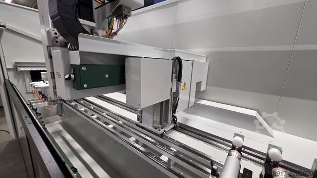 4-Achs-CNC-Bearbeitungszentrum Fom Industrie FMC 230