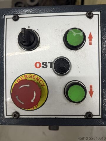 Sicken- & Bördelmaschine OSTAS KMRH 4,0