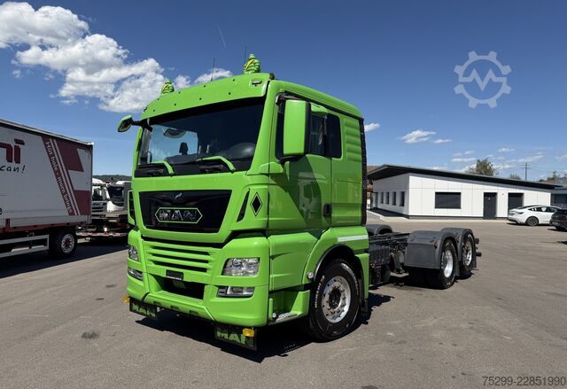 2018 MAN TGX 26.500 6x2*4 with PTO (power take-off) MAN TGX 26.500 6x2*4 Nebenantrieb / Swiss-Vehicle