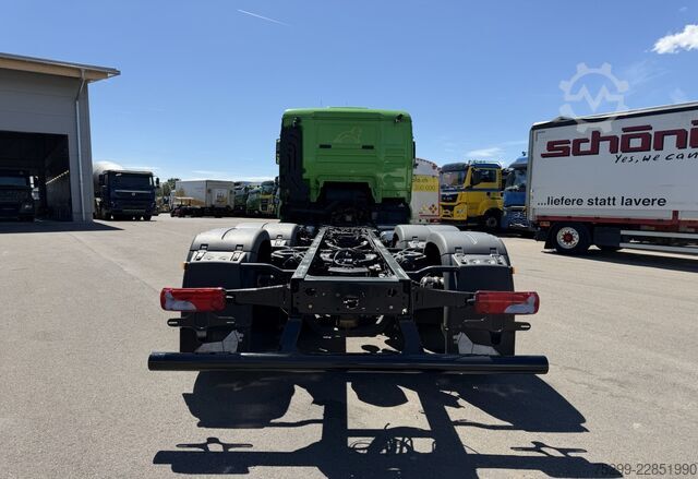 2018 MAN TGX 26.500 6x2*4 with PTO (power take-off) MAN TGX 26.500 6x2*4 Nebenantrieb / Swiss-Vehicle