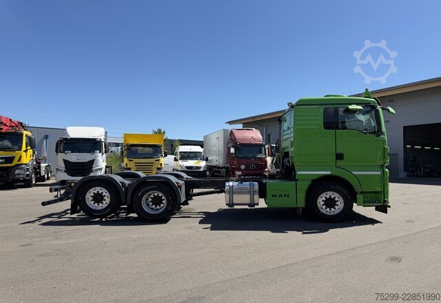 2018 MAN TGX 26.500 6x2*4 with PTO (power take-off) MAN TGX 26.500 6x2*4 Nebenantrieb / Swiss-Vehicle