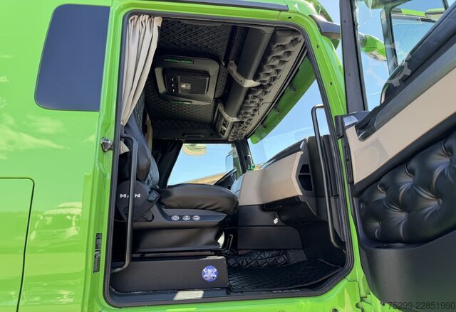 2018 MAN TGX 26.500 6x2*4 with PTO (power take-off) MAN TGX 26.500 6x2*4 Nebenantrieb / Swiss-Vehicle