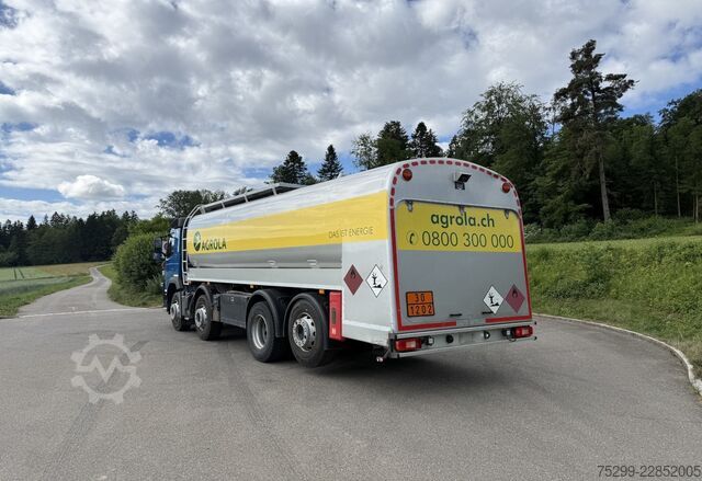 2015 Volvo FM-420 8x2R 2-compartment Volvo Trucks FM-420 8x2R 2-Kammer / Swiss-Vehicle