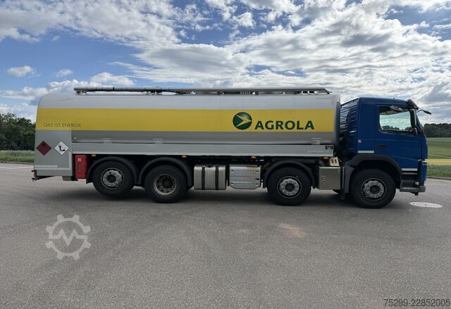 2015 Volvo FM-420 8x2R 2-compartment Volvo Trucks FM-420 8x2R 2-Kammer / Swiss-Vehicle