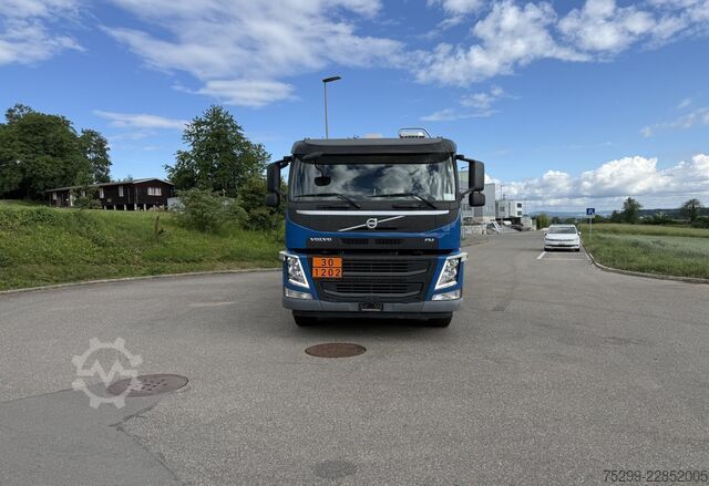 2015 Volvo FM-420 8x2R 2-compartment Volvo Trucks FM-420 8x2R 2-Kammer / Swiss-Vehicle