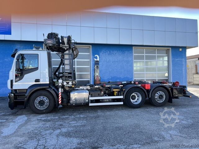 Abrollkipper mit Kran Iveco Stralis 480