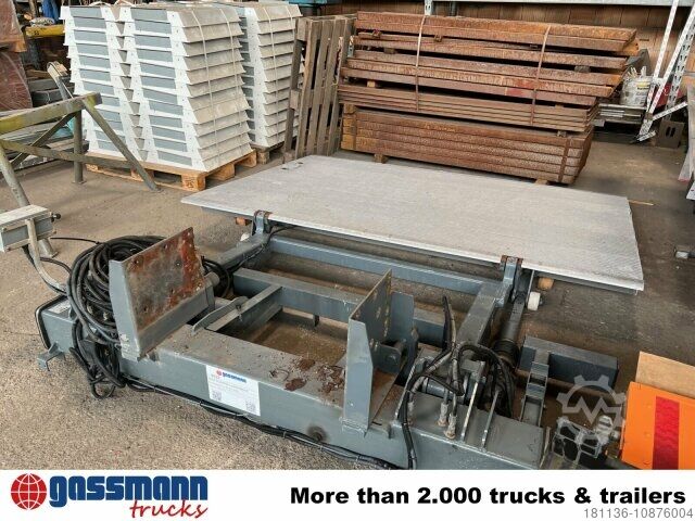 Auflieger BC2000S4 Ladebordwand, Ex-Schweizer Armee