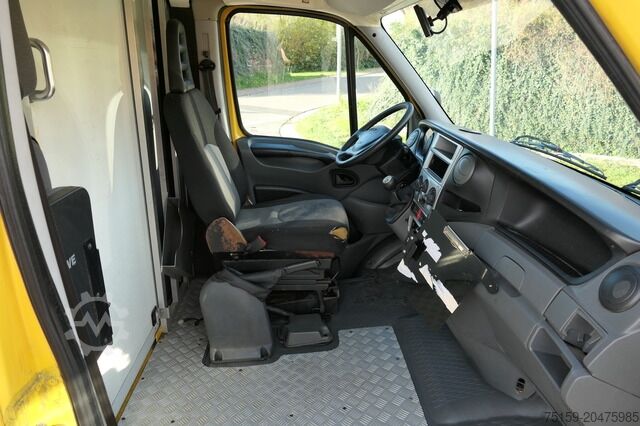 Transporter mit Koffer iveco Daily 35 S11 C30C AUTOMATIK KAMERA MAXI Regale DURCHGANG