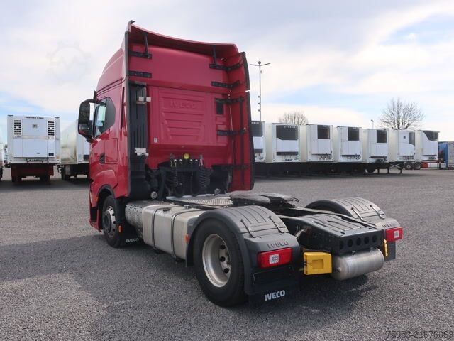 Standard tractor unit Iveco S-Way AS 440 S 46 Intarder PTO