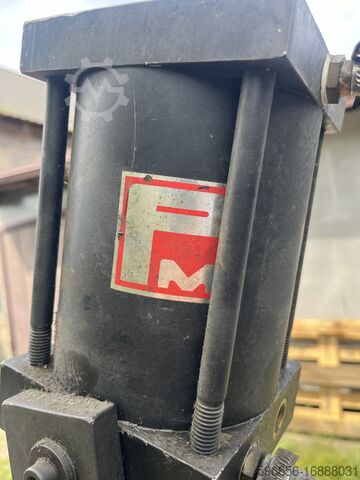 Pneumatic press Schling DUO 5T