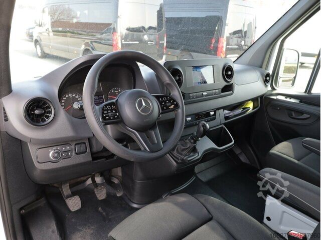 Van Mercedes-Benz Sprinter 317 CDI Kombi,Rollstuhllift,8Sitze