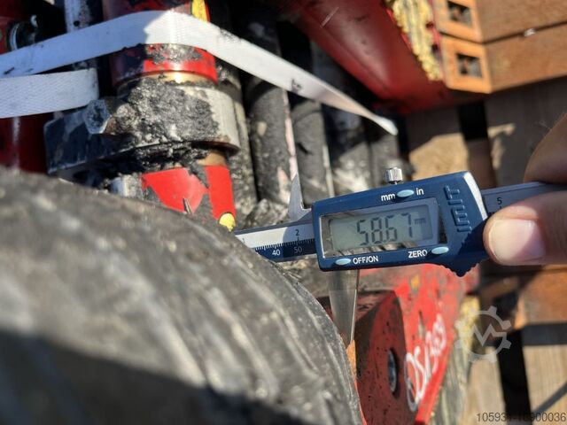 Multi-pallet handler 2/1 profile type Durwen DPK35C