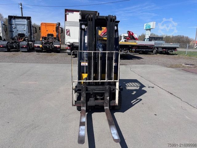 Schmalgangstapler YALE GLP 16 VX E2175