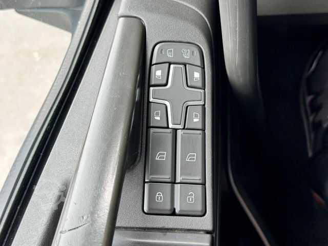 Standard tractor unit VOLVO FH460 4x2 BL ACC / KLIMA/ LDW / LED