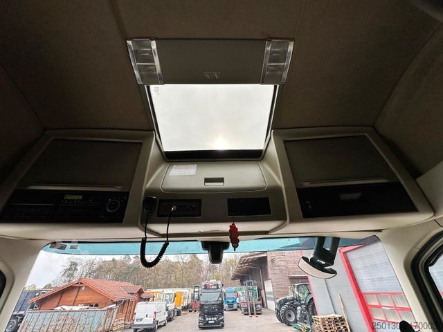 Standard tractor unit VOLVO FH460 4x2 BL ACC / KLIMA/ LDW / LED