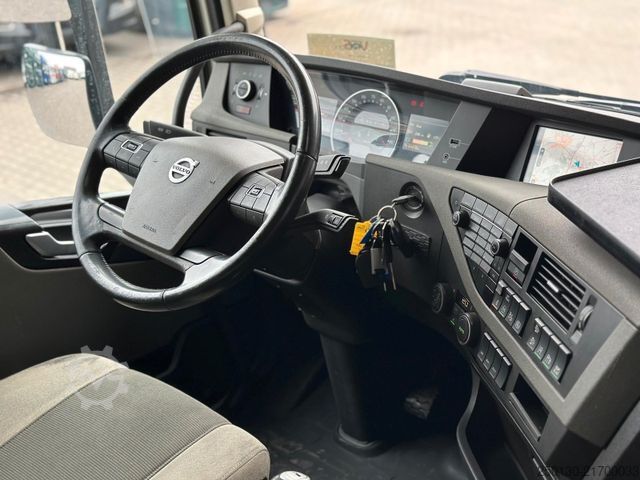 Standard tractor unit VOLVO FH460 4x2 BL ACC / KLIMA/ LDW / LED