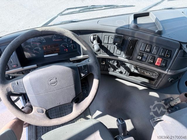 LKW mit Tankaufbau VOLVO FM 9/260 4x2 12.865 L ADR Tanktruck