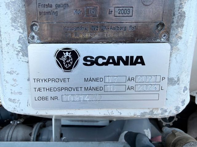 LKW mit Tankaufbau VOLVO FM 9/260 4x2 12.865 L ADR Tanktruck