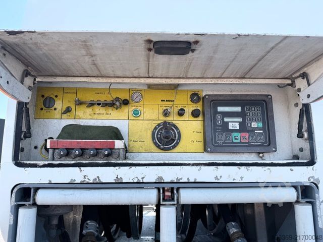 LKW mit Tankaufbau VOLVO FM 9/260 4x2 12.865 L ADR Tanktruck