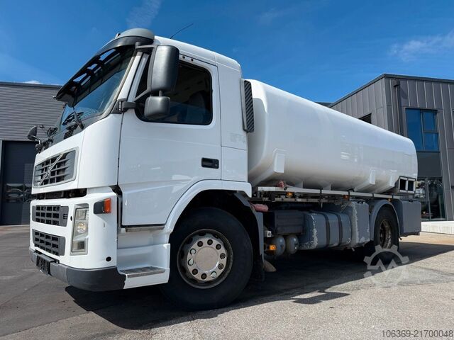 LKW mit Tankaufbau VOLVO FM 9/260 4x2 12.865 L ADR Tanktruck