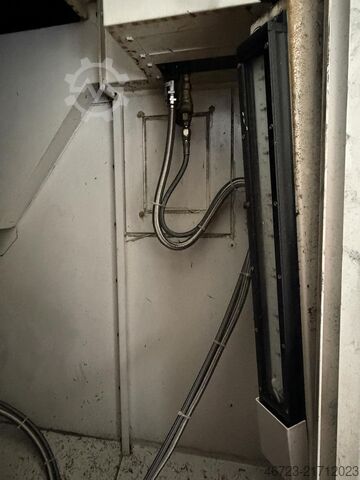 Vertical machining center Okuma GENOS M-VE-e