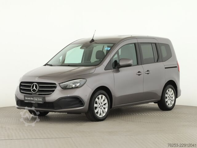 Kleinbus Mercedes-Benz T 180 d Progressive standard AUT Fernlichtass.