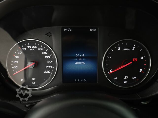 Kleinbus Mercedes-Benz T 180 d Progressive standard AUT Fernlichtass.