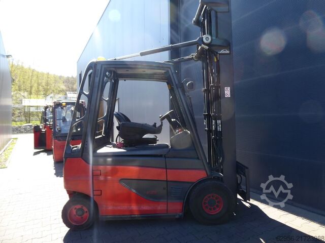 Electric 4-wheel forklift Linde E25-01