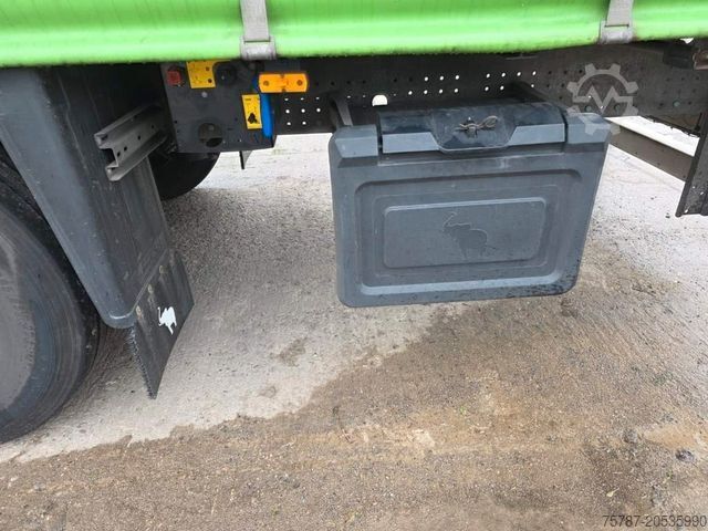 Auflieger mit Pritsche & Plane SCHMITZ CARGOBULL Gardine Standard, Lift, 12642 XL, Edscha