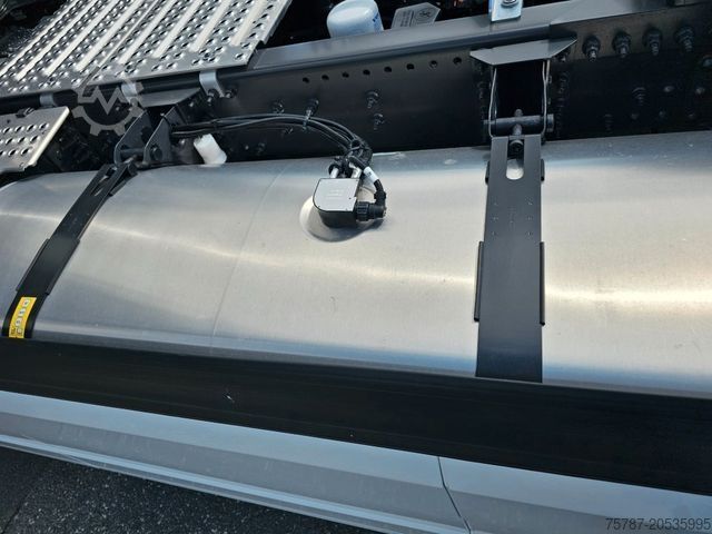 Standard SZM VOLVO Volvo 460 neues Modell, full Option, 2 Kreis Hyd