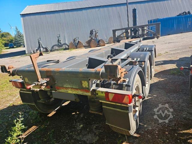 Auflieger-Wechselfahrgestell FLIEGL Kippchassis, Lift, SAF Scheibe