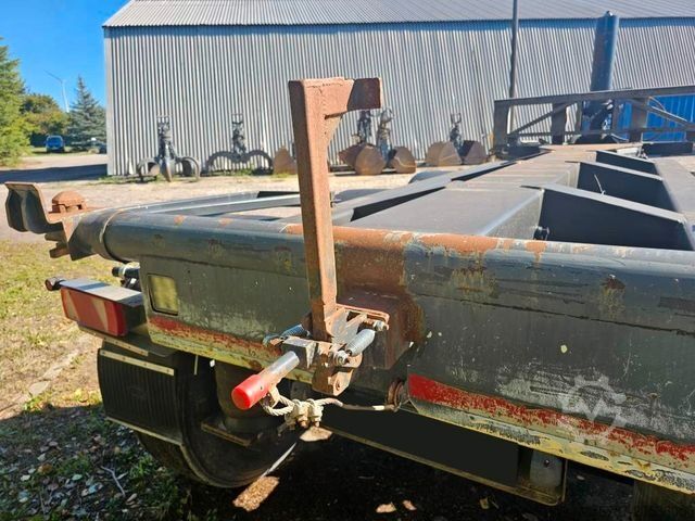 Auflieger-Wechselfahrgestell FLIEGL Kippchassis, Lift, SAF Scheibe