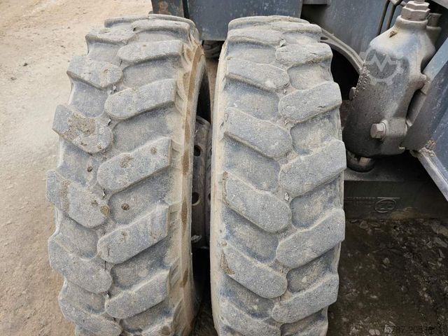 Mobilbagger LIEBHERR A 904-2 C Litronic mit fahrbarer Kabine, Klima