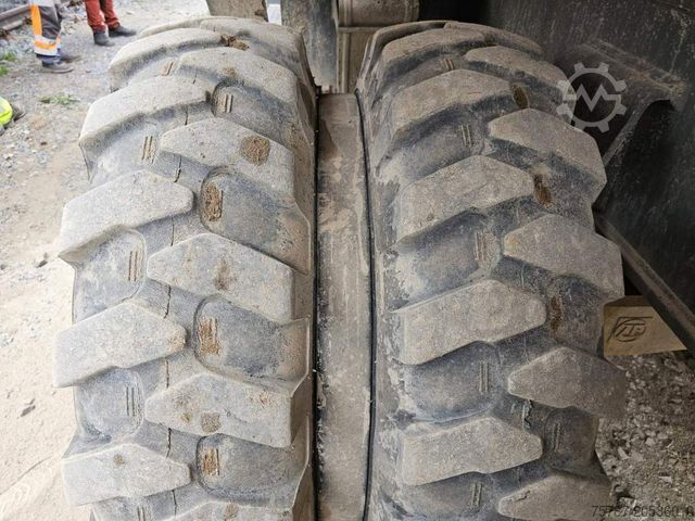 Mobilbagger LIEBHERR A 904-2 C Litronic mit fahrbarer Kabine, Klima