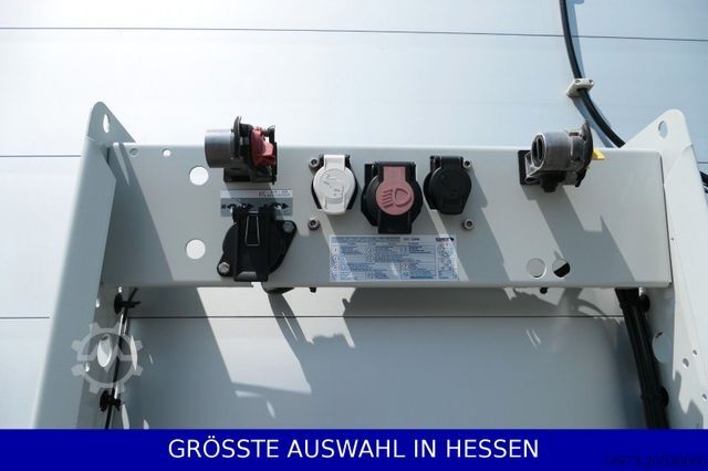 Auflieger mit Pritsche & Plane SCHMITZ CARGOBULL 2 Liftachsen RSAB LED Code XL + Getränke ¤329.-m