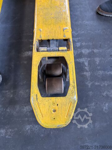 Electric Pallet Trucks Jungheinrich ERE 120 KP