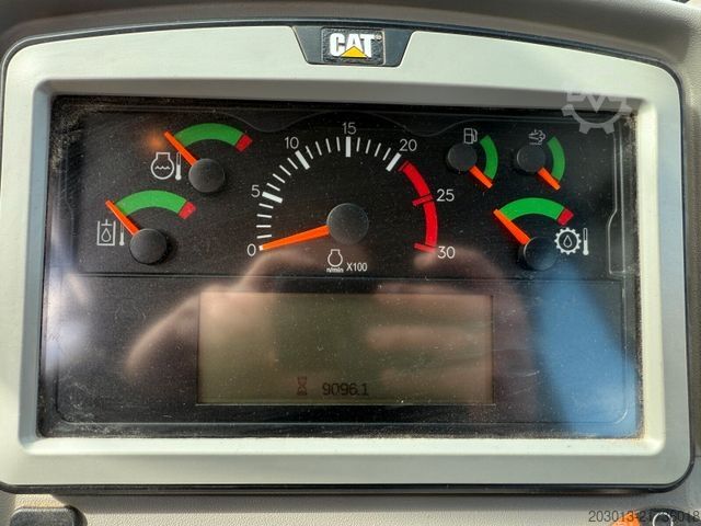 Radlader CATERPILLAR 972MXE Radlader mit Schaufel 24,9 Tonnen *9096 h