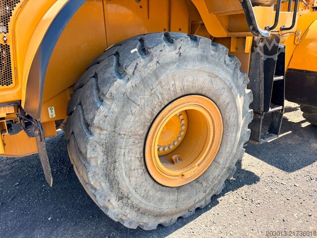 Wheel loader CATERPILLAR 972MXE Radlader MIT Schaufel 24,9 Tonnen *9096 h