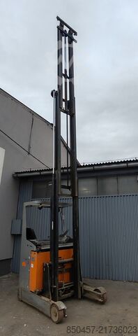 Reach Trucks Still FMX 14